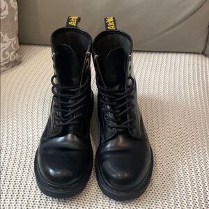Dr Martens 1182 ladies size 8